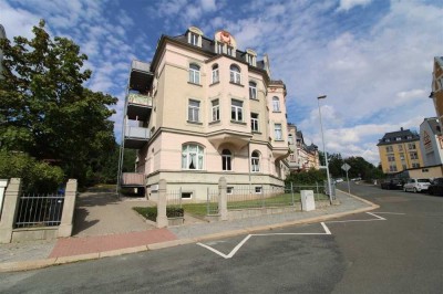 + 3-Zimmer-Dachgeschoßwohnung mit sonnigem Balkon; perfekt für Eigennutzer und auch Anleger +