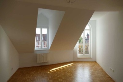 Traumhafte Ein-Zimmer-Dachgeschosswohnung im Erlanger Zentrum