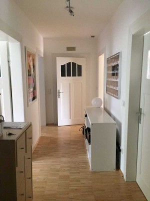 Stilvolle Altbauwohnung im Kreuzviertel