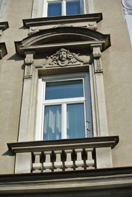Altbauwohnung mit Charme und Potential Nähe Thaliastrasse- unbefristet vermietet.