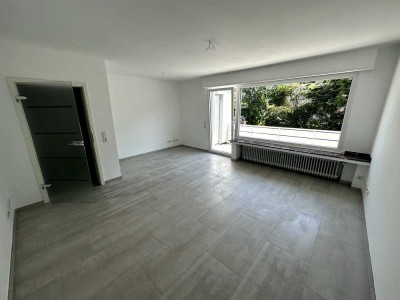 Sanierte 2-Zimmer-Wohnung mit Balkon und Einbauküche in Wellinghofen