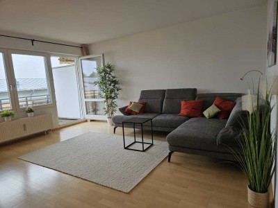 Möblierte 3-Zi-Wohnung mit kompletter, gehobener Ausstattung und Balkon in München Trudering