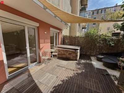 Sonniges Gartenjuwel: Helle Zimmer mit Terrassenzugang!