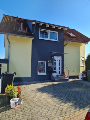 Einfamilienhaus BJ 1997 WFL 189 qm inkl. Einliegerwohnung 67 qm in Kraichtal-Menzingen von privat