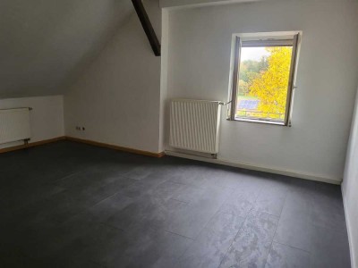 Großzügige 3-Zimmer Dachgeschosswohnung in Laberweinting
