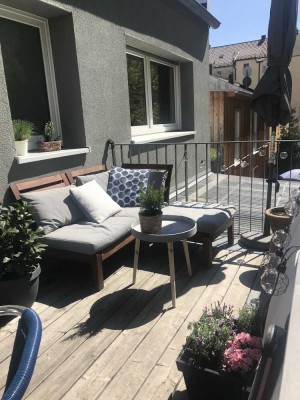 Wunderschöne 3-Zimmer-Wohnung mit Balkon in grünem Hinterhof (KfW-Effizienzhaus)