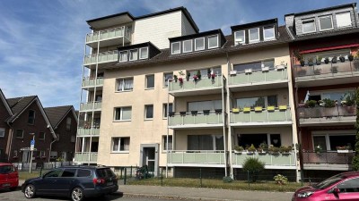Ruhige Lage Borbeck: Gut aufgeteilte 3-Zimmer-Wohnung mit Aufzug in ruhiger Seitenstraße