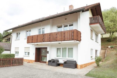 Raum für die ganze Familie - Dreifamilienhaus in ruhiger Lage