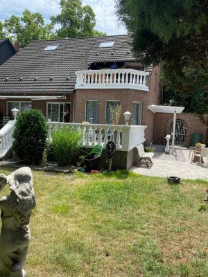 Großzügige 3,5-Zimmer-Wohnung mit Balkon, ausgebautem Dachboden & Garage in Recklinghausen-König Lud