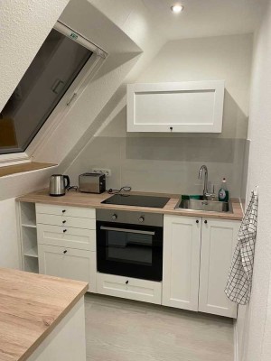 Sofort Einziehen in Chic Möbliertes Dachgeschossapartment in Isernhagen