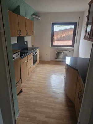 Helle 4-Zimmer-Wohnung in Gießen mit 96 m² Ideal für Studenten WG