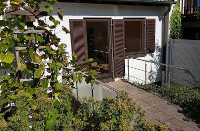 2-Zimmer-Wohnung mit modernem Bad, Einbauküche und Terrasse in Starnberg