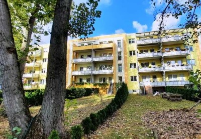 Wohnung mit Aufzug, Balkon, Stellplatz und Fernwärme