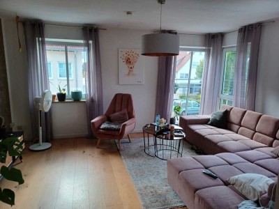 Familienfreundliche 8 Zimmer Eigentumswohnung