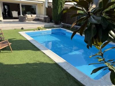 REH, hochwertig, renoviert, 2 Bäder, EBK, Terrasse, Balkon, Hobbyk,  Garage, beh. Pool uvm.