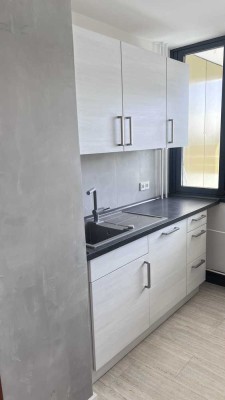 Exklusive 2-Zimmer-Wohnung mit EBK in Mainz