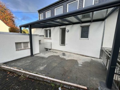 Kernsarnierte 4-Zimmer-Mietwohnung mit Terrasse, Balkon und Weitblick