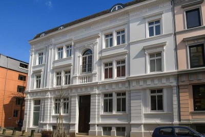 Denkmalschutz: Kernsanierte Endetage mit Dachterrasse und 360°-Panoramablick über Hamburg