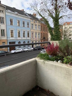 gemütliche, möblierte 1,5 Zi Wohnung am Lousberg