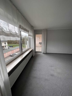 3-Zimmer-Wohnung mit Balkon und EBK - beste Lage für PENDLER