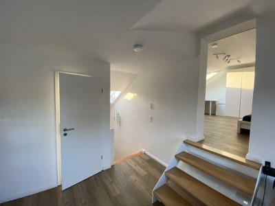 Außergewöhnliche 2-Zimmer-DG-Wohnung mit gehobener Innenausstattung in Bielefeld