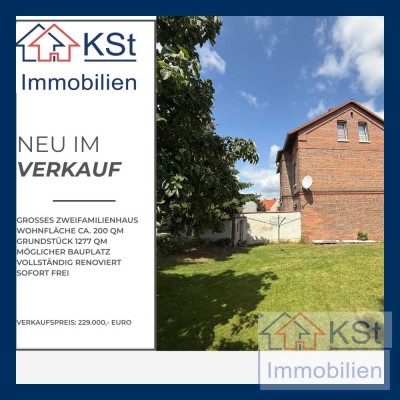 Familienfreundliches Mehrgenerationenhaus bzw. großes Einfamilienhaus plus Garten und 3 Garagen