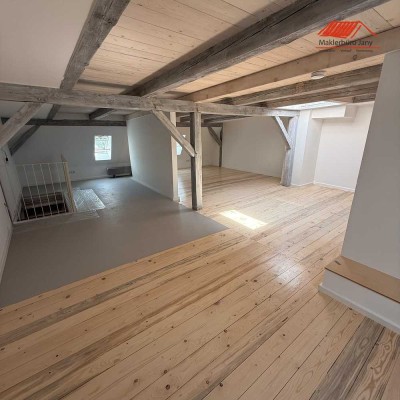 super geräumige 3- Raumwohnung *Maisonettewohnung*