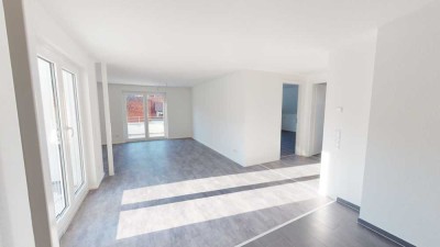 *** Lichtdurchflutete Wohnung mit großer Dachterrasse und TG-Platz ***