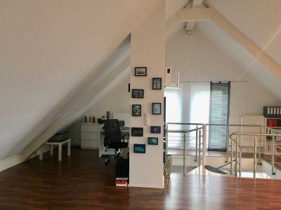 890 €, 140 m², 3 Zimmer, Luxusausstattung inkl. Küche