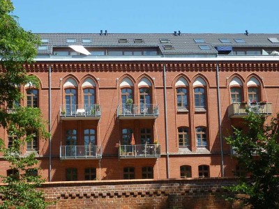 ***Reserviert. Einzigartige Dachgeschoss Maisonette mit TG zu kaufen***