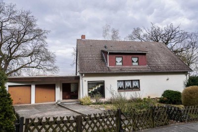 Provisionsfrei für Käufer! Grün, Groß, Grandios: Einfamilienhaus mit Doppelgarage, Terrasse, Balkon