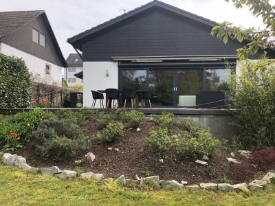 Vielversprechendes Einfamilienhaus in beliebter Wohnlage | Garage + Garten