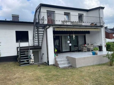 Werne ! Freistehendes Raumwunder - großzügiger Bungalow mit Baugrundstück !