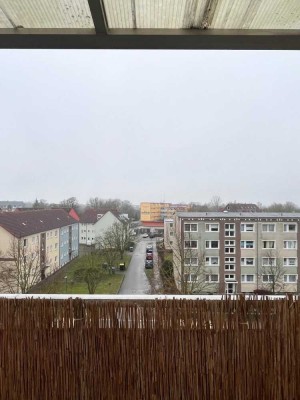 3-Zimmer-Wohnung mit Balkon und Küchenzeile  in Gnoien