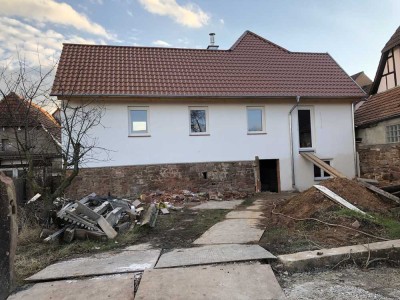Attraktive 5-Zimmer-Wohnung in Rhodt unter Rietburg