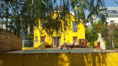 Wien, 14.: 2-Zi. m. Terrasse, Einbaukü. o. Ablöse, U3/U4, Erker/Fußbodenhzg