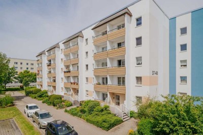 Provisionsfrei: bezugsfertige 4-Raumwohnung mit Balkon & Stellplatz