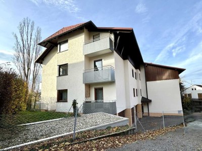 Traumhaft schöne 2-Zi.-Whg. mit tollem Ausblick! 
Inklusive sonnigem Balkon, Garage + Keller