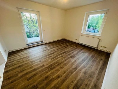 **Besichtigung: Di., 20.05.25 um 18:00 Uhr** Renovierte 3-Zimmer-Whg im ruhigen Finow!