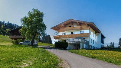 102 m² Dachgeschosswohnung in Fieberbrunn – Wohnen am Bauernhof in Traumlage