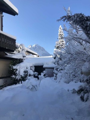 Helle, renovierte 4-Zimmer-Wohnung mit Balkon und Einbauküche in Garmisch-Partenkirchen