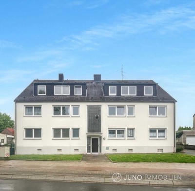 Endlich Zuhause: 2,5 Zimmer Wohnung frisch renoviert & mit Balkon