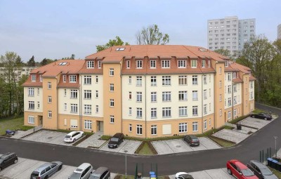 2-Zimmer-Neubau-Wohnung mit Terrasse & eigenem Stellplatz vor dem Haus