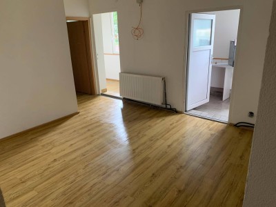 Erdgeschoss 2-Zimmer Wohnung mit Loggia in Imst