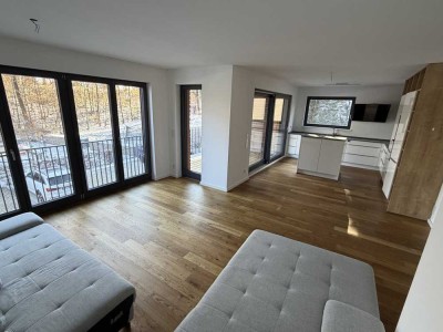 Tutzing (Starnberger See): Wohnen & Arbeiten auf 2 Ebenen - Frei zum Bezug!