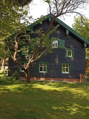 Liebhaberobjekt -uriges Waldlerhaus mit schönem Grundstück in ruhiger Lage