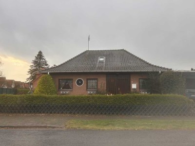 Preiswertes, gepflegtes 6-Raum-Einfamilienhaus mit EBK in Bücken