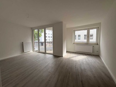 sanierte 4 Zimmer-Wohnung mit Balkon am Westpark