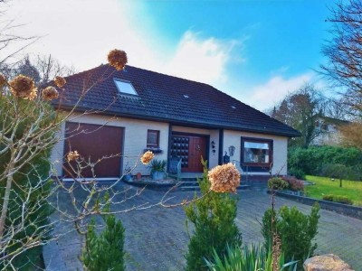 Winkelbungalow auf schönem Grundstück