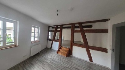 Sanierte 2,5-Zimmer-Erdgeschosswohnung in denkmalgeschütztem Fachwerkhaus in Esslingen